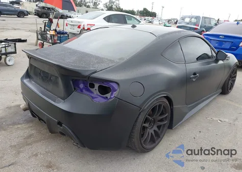 2013 Scion Fr-S z USA, uszkodzony, nr VIN JF1ZNAA12D1720024